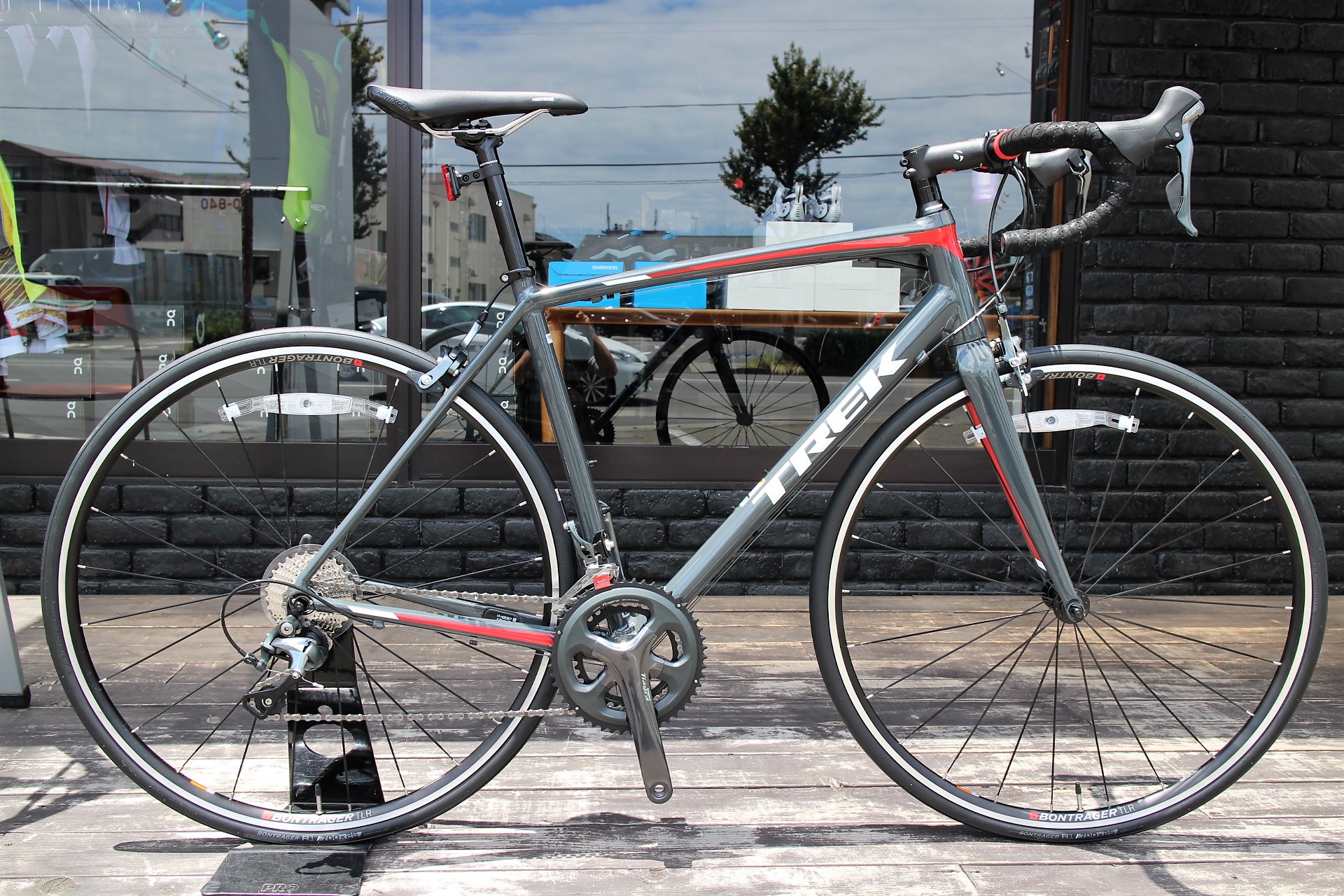 TREKトレックEMONDA ALR4エモンダALR4年モデル 初めてのロード