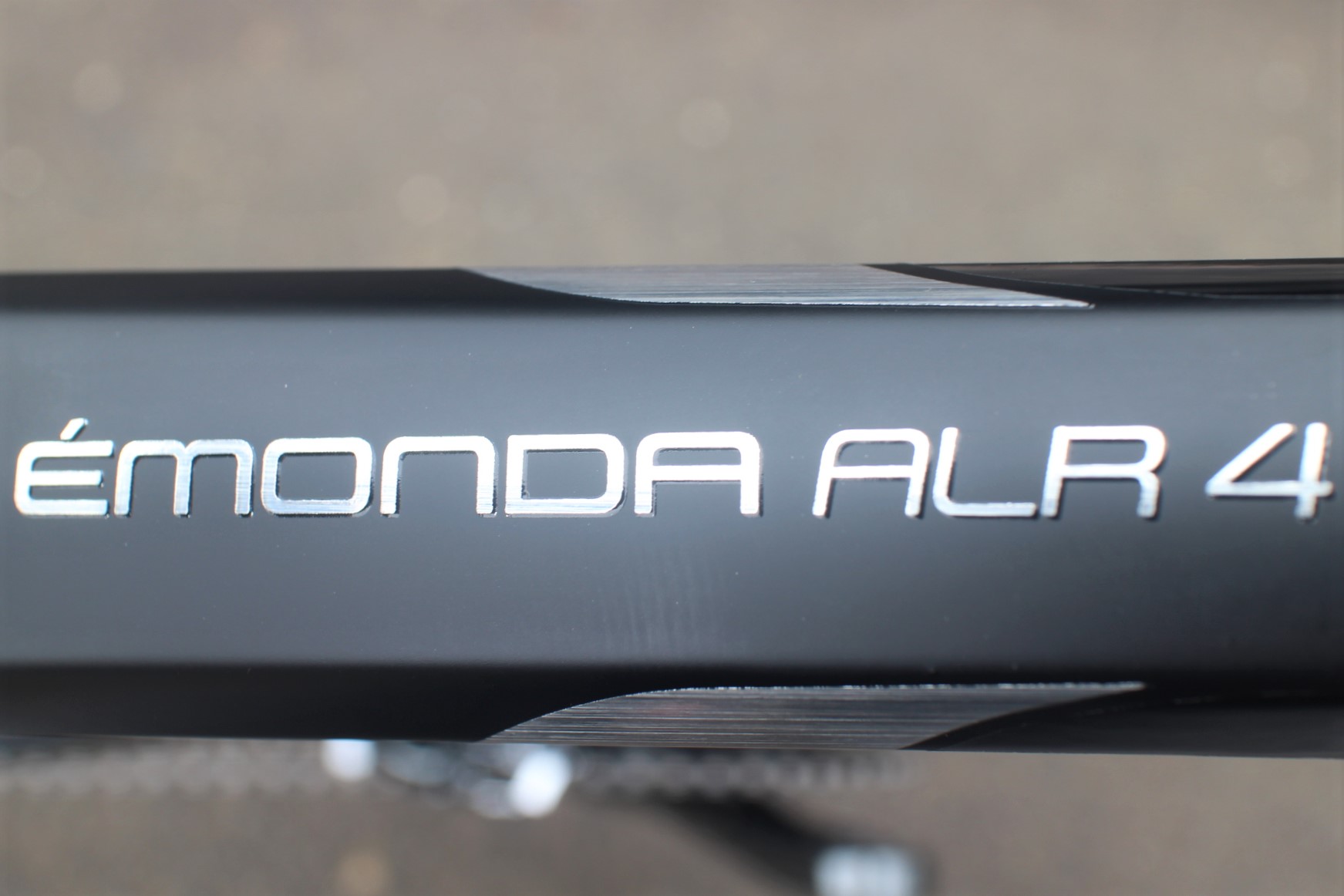 トレック 2019-2020年 Emonda(エモンダ)ALR4 軽量アルミロードの完全形