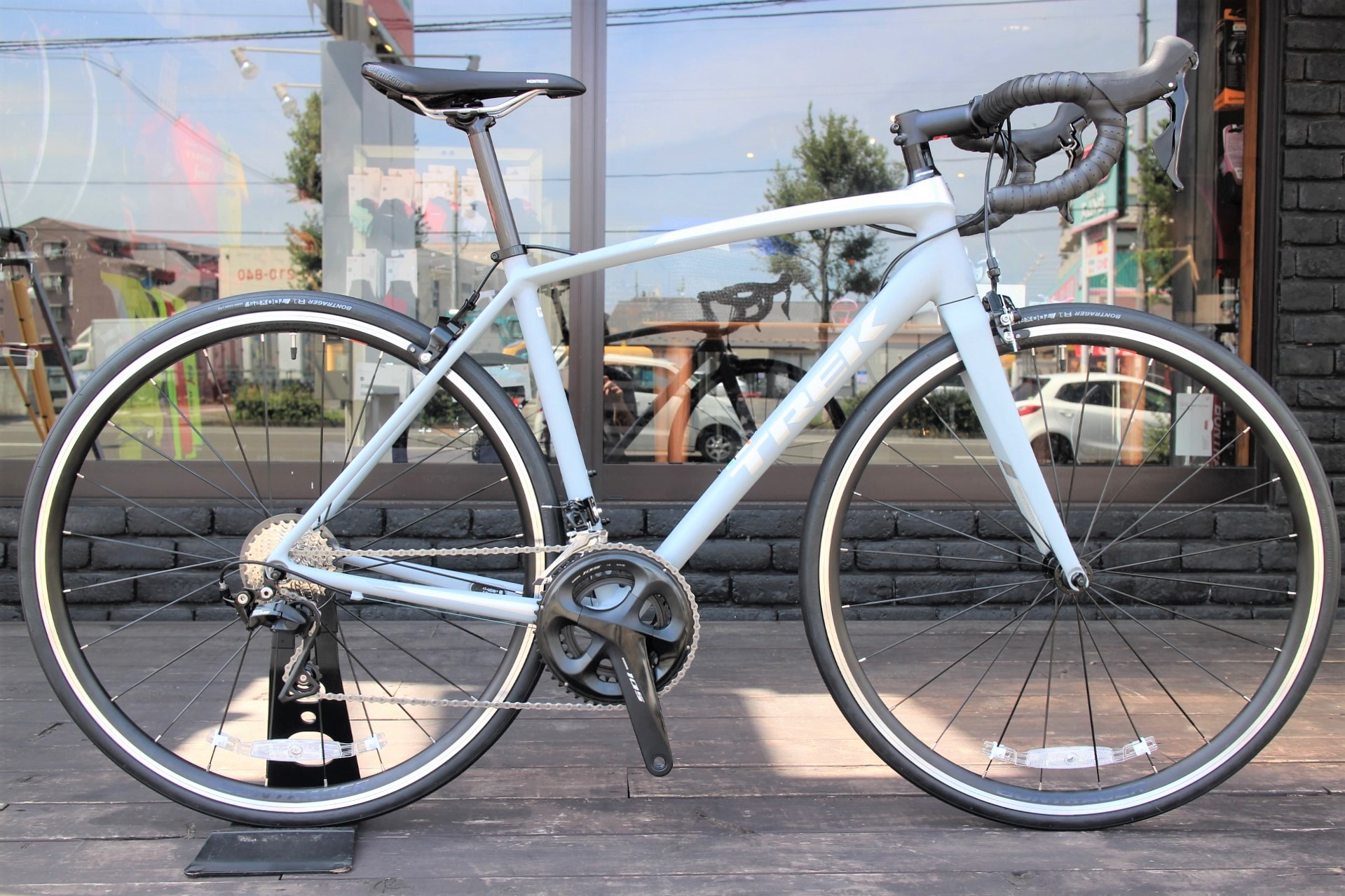 TREK トレック EMONDAエモンダALR5 DISC 105 ロードバイク