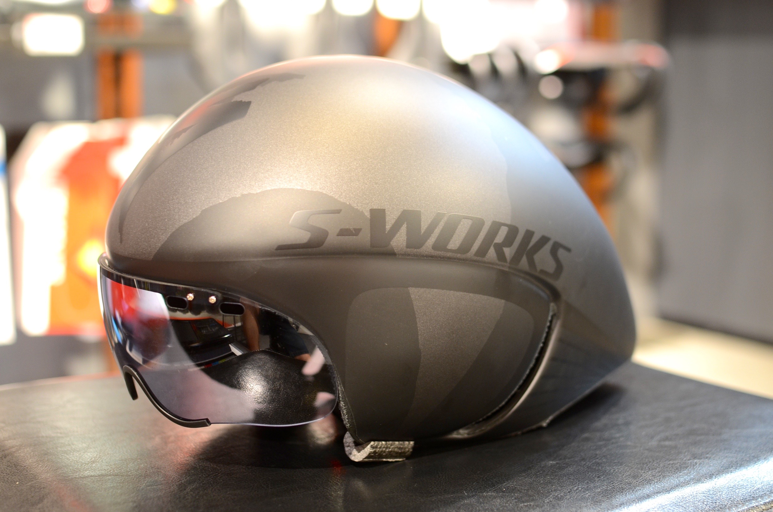 S-WORKS TTヘルメット&EVADE BORAカラー入荷！ | BRENDA仙台泉店