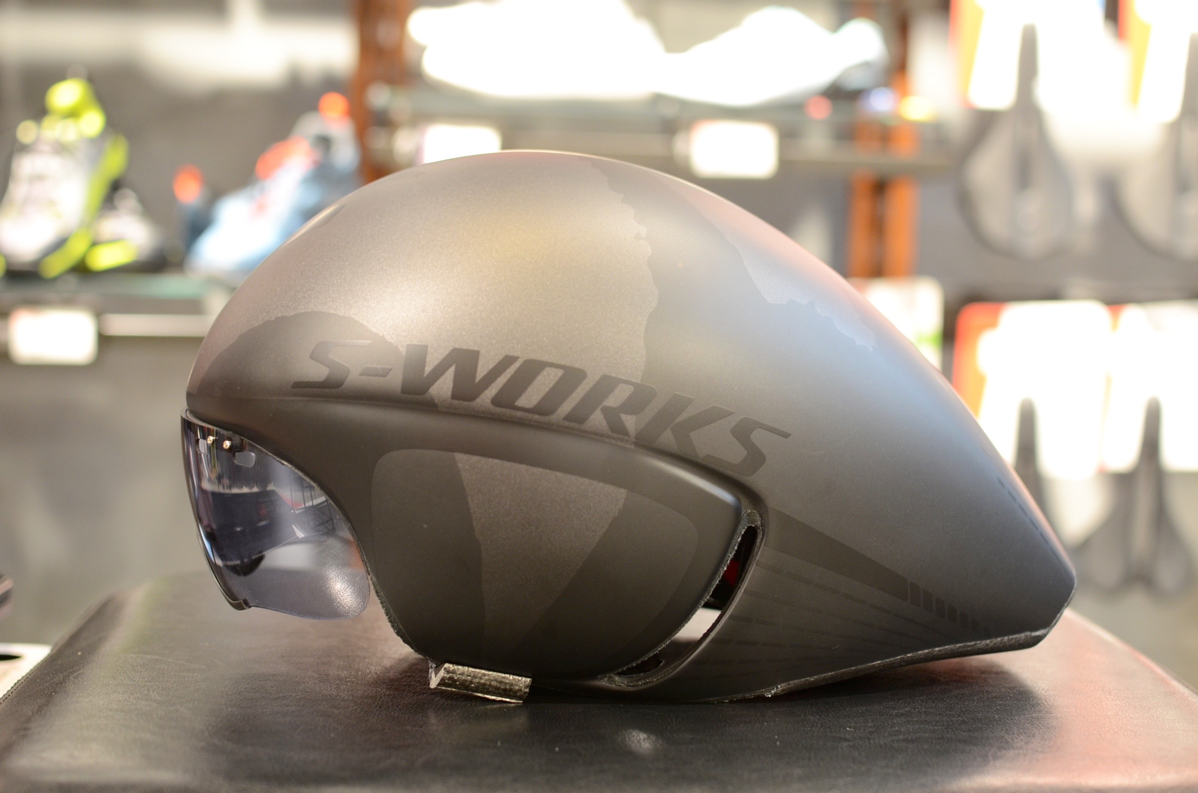 S-WORKS TTヘルメット&EVADE BORAカラー入荷！ | BRENDA仙台泉店