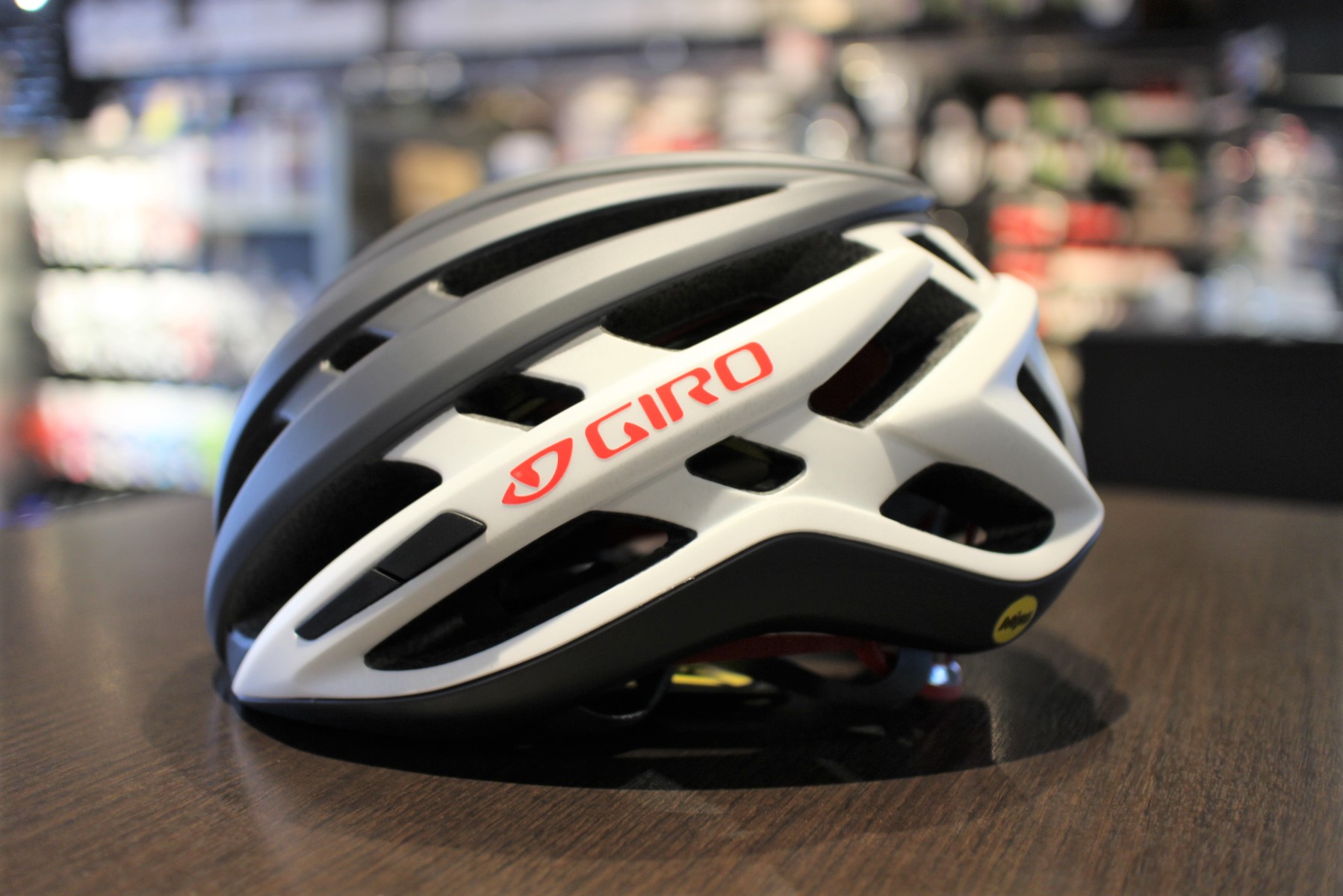 GIRO(ジロ) のMIPS搭載ヘルメット 「SYNTAX」「AGILIS」入荷してます！ | BRENDA仙台南店スタッフブログ
